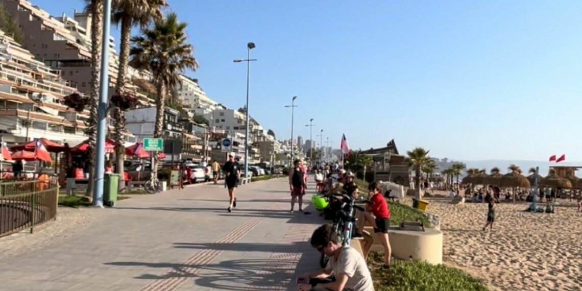 Vacaciones en Chile: por las restricciones al dólar, cuáles son las mejores opciones de pago