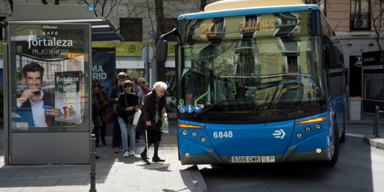 Viajar por Madrid en un autobús de la EMT es gratis hoy y mañana, esto es lo que tienes que saber