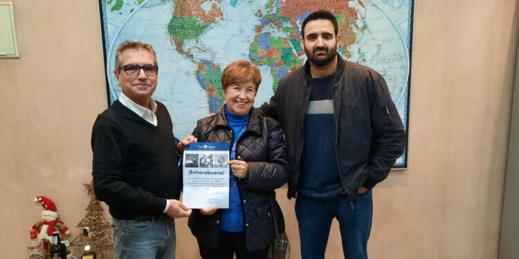 Viajes A Tiempo entrega 1.000 euros para viajar en 2023