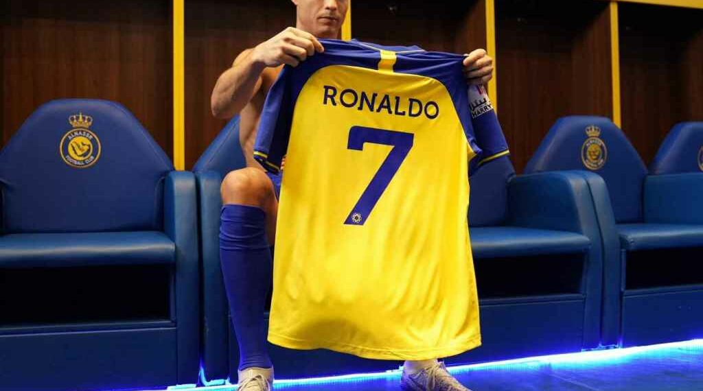 Cristiano Ronaldo con la camiseta del Al Nassr.