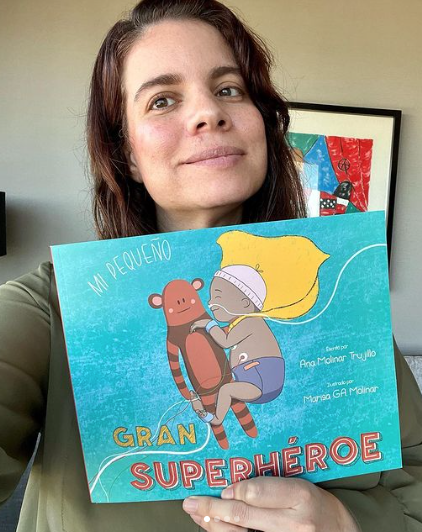 Mi pequeño gran superhéroe”, un libro íntimo y personal de Ana Molinar donde comparte el desafío de ser mamá de un bebé prematuro.