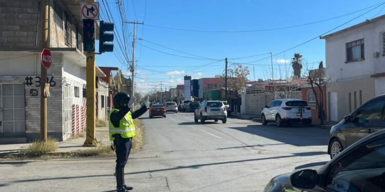 ¡Tómelo en cuenta! Retiran semáforos del crucero en Vicente Guerrero y Montes de Oca