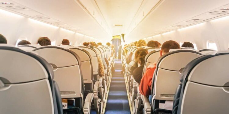 ¿Cuál es el mejor asiento de un avión? Este experto en viajes lo tiene claro