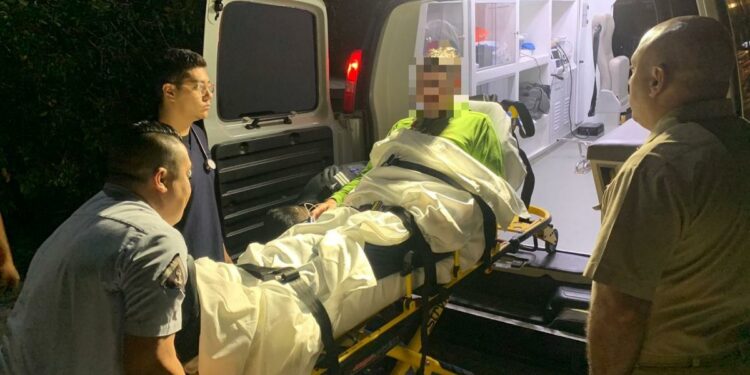 Logran rescatar sano y salvo a alemán que cayó de un crucero