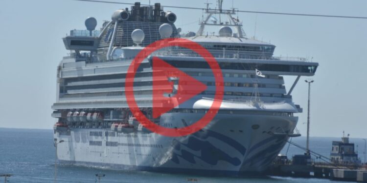 Arribó el Crucero "Sapphire Princess" con más de 2 mil pasajeros