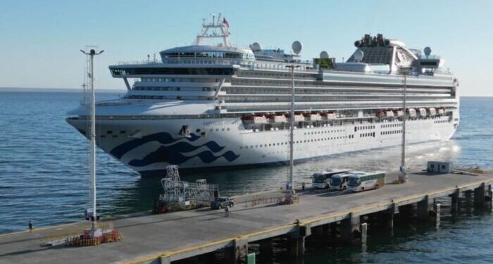 Arribó el Crucero «Sapphire Princess con más de 2 mil pasajeros – LU20 – Radio Chubut – AM580