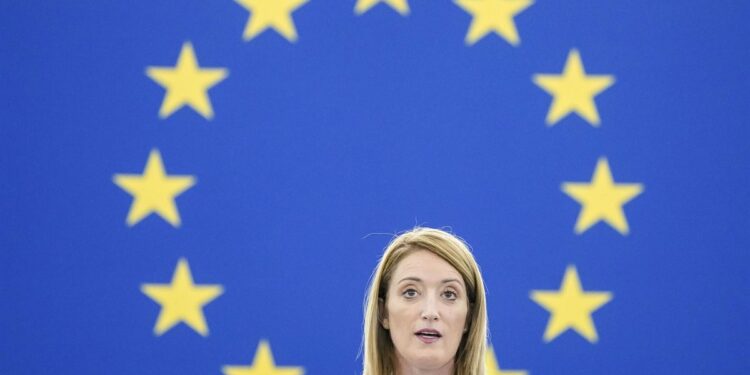 La Eurocámara reclama la mejor aplicación del código de conducta y controles de viajes para frenar casos de corrupc