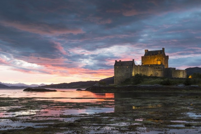 Explora Journeys se asocia con Pelorus para ofrecer experiencias de destino en Escocia e Islandia