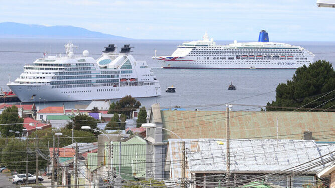 21 cruceros arribarán este mes a Punta Arenas