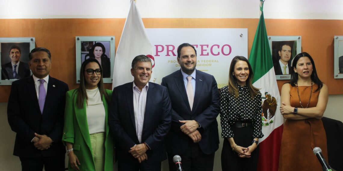 Profeco y CANIRAC firman convenio de colaboración en favor de los consumidores