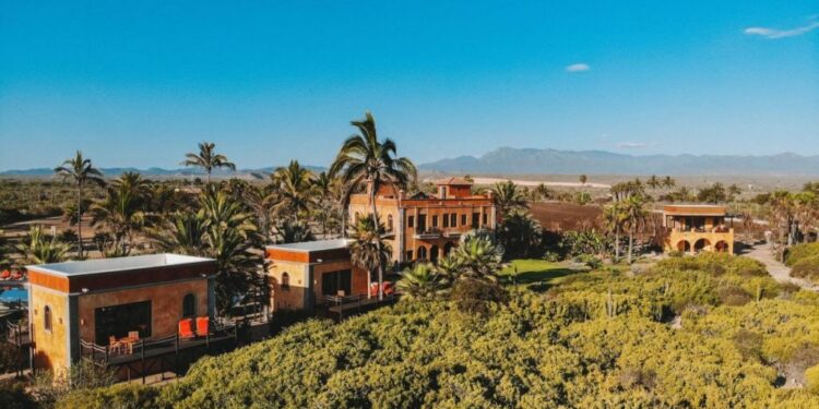 6 preciosos hoteles ubicados en desiertos mexicanos 