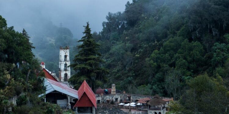 7 Pueblos Mágicos para amantes de los antojitos callejeros (comerás como nunca en tu viaje) 