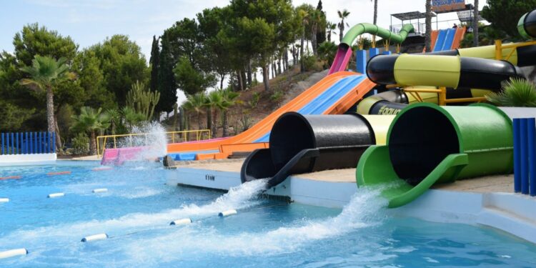 7 balnearios de aguas termales baratas para viajar en familia durante el puente