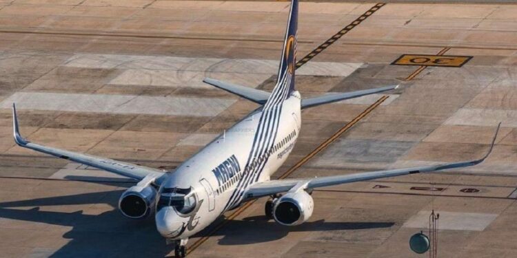 Aerolínea mexicana Magnicharters abre ruta Monterrey-Habana-Cayo Coco