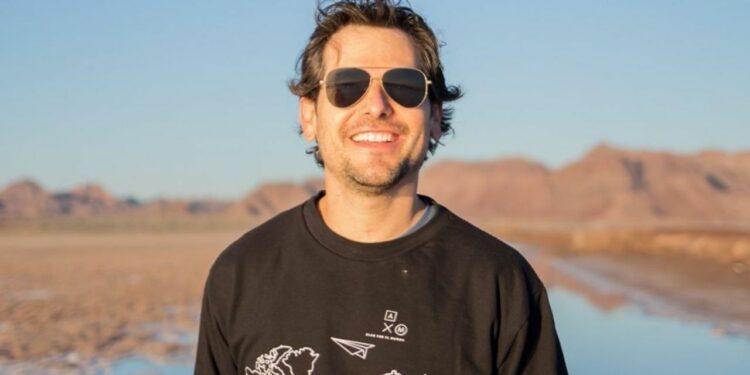 Alan Estrada hará una pausa en los viajes por una poderosa razón