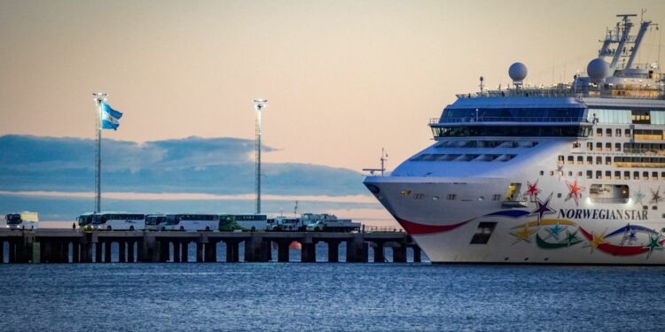 Argentina: Crucero Norwegian Star arriba por penúltima vez a Puerto Madryn
