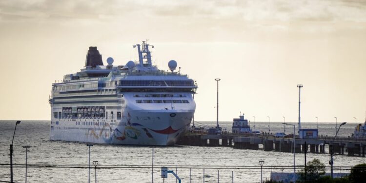 Argentina: Crucero Norwegian Star arriba por tercera vez en la temporada a Puerto Madryn