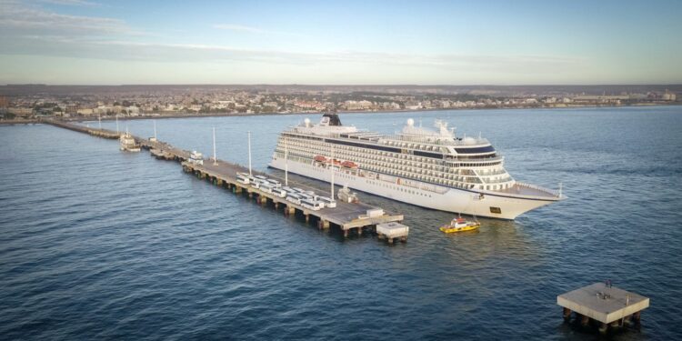 Argentina: Puerto Madryn recibe por cuarta vez en la temporada al crucero Viking Jupiter