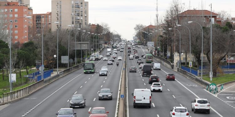 Así son los abonos para viajar gratis en autobús en 2023: requisitos y cómo pedirlos