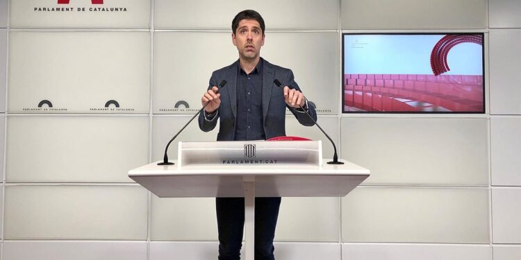 Cid (comuns) urge al Govern a aprobar el impuesto a los cruceros antes de marzo