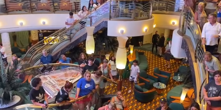 Cientos de uruguayos embarcados en un crucero vivieron horas de zozobra - Noticias de Uruguay y el mundo actualizadas