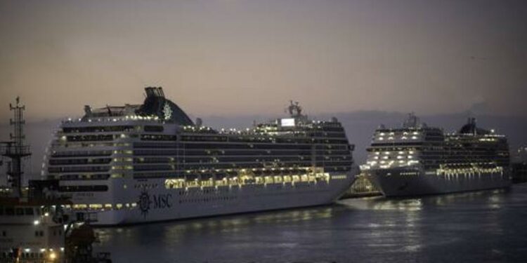 Cinco murcianos pasarán 117 días dando la vuelta al mundo en dos barcos de MSC Cruceros