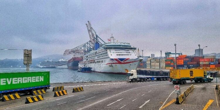 DP World San Antonio recibe visita de los cruceros Oceania Marina y Aurora