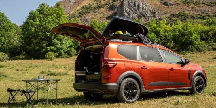 Dacia Jogger Camperiz, una camper realmente barata que se fabrica en España -- Autobild.es