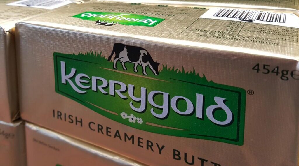 Vista de la mantequilla Kerrygold, Irish creamery, en la tienda.