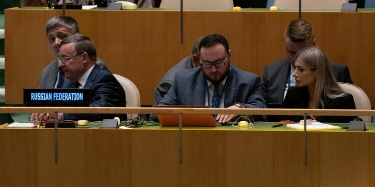 FOTO DE ARCHIVO: Delegados de Rusia asisten a la conferencia de revisión del Tratado de No Proliferación Nuclear en Nueva York, Nueva York, Estados Unidos, 1 de agosto de 2022.  REUTERS/David 'Dee' Delgado/File Photo