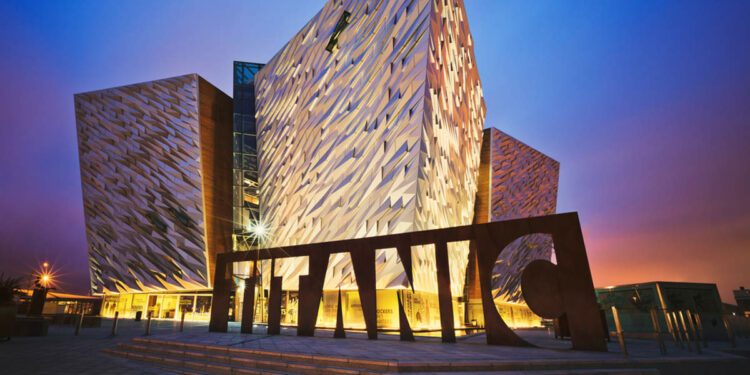 El Titanic de Belfast vuelve a «navegar»