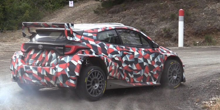 El Toyota GR Yaris Rally2 alcanza velocidad de crucero con sus test en grava y asfalto