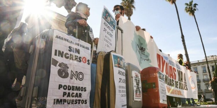 El convenio de las agencias de viajes se estanca ante el desespero de los trabajadores