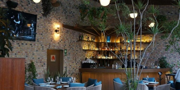 El restaurante de Polanco donde cenas riquísimo mientras te cantan al oído