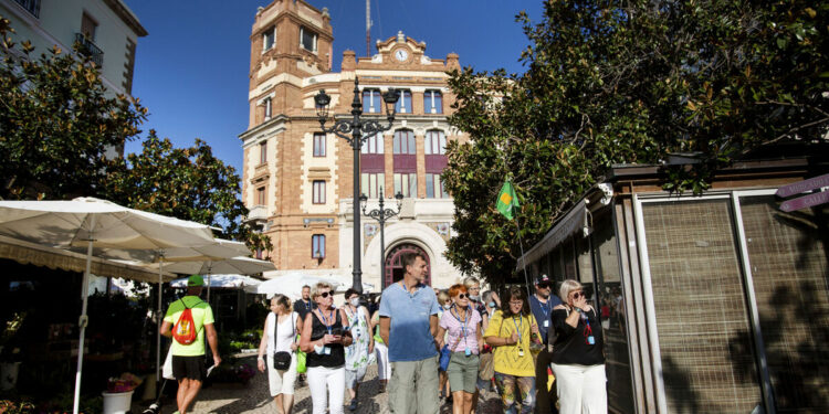 El turismo mueve uno de cada tres euros en Cádiz