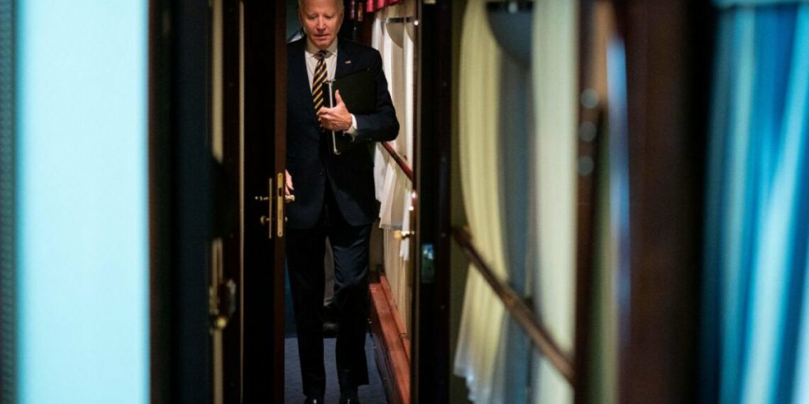 El viaje secreto del presidente Biden a Kiev – Telemundo Denver