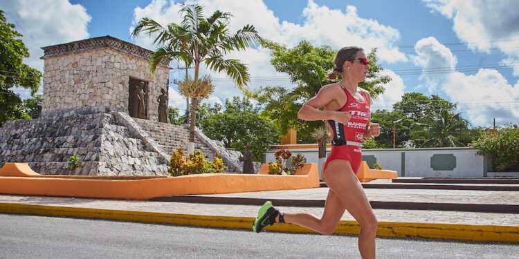 En Cozumel, turistas de cruceros organizaron una carrera de 5 km