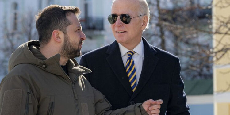 Escabullir a un Presidente de Washington a Kiev