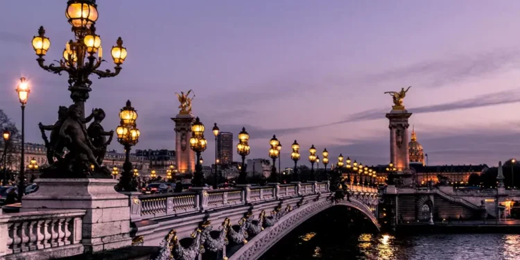 París