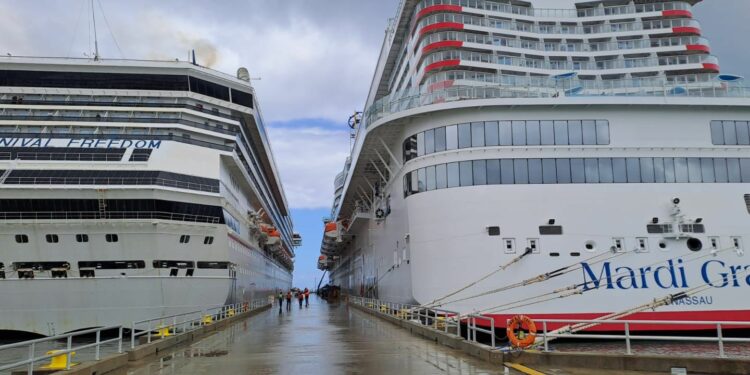 Festival de cruceros en suelo dominicano; 17 mil 425 cruceristas llegan por cuatro puertos del país
