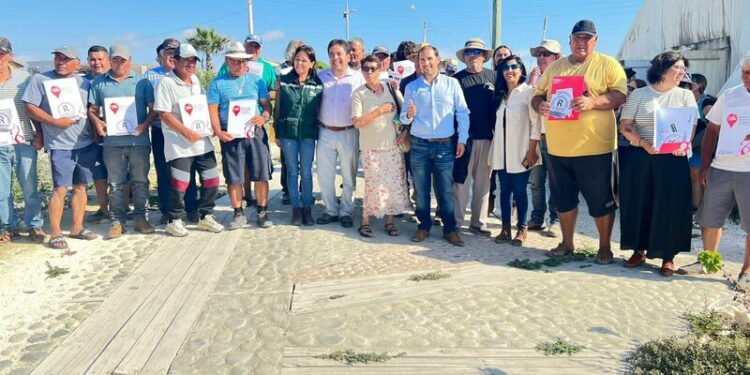 Hacen entrega del sello que respalda la formalización turística