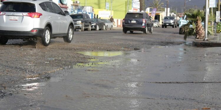 Hay grandes encharcamientos en cruceros de avenida México