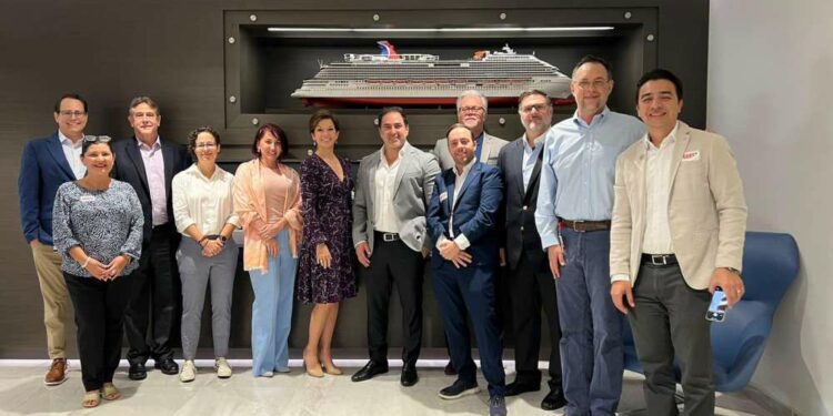 Impulsa Julián Zacarías la llegada de más cruceros a Progreso
