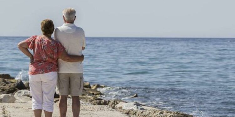 Jubilación y pensiones: Viajes con el Imserso: estos son los requisitos que aplicarán en 2023