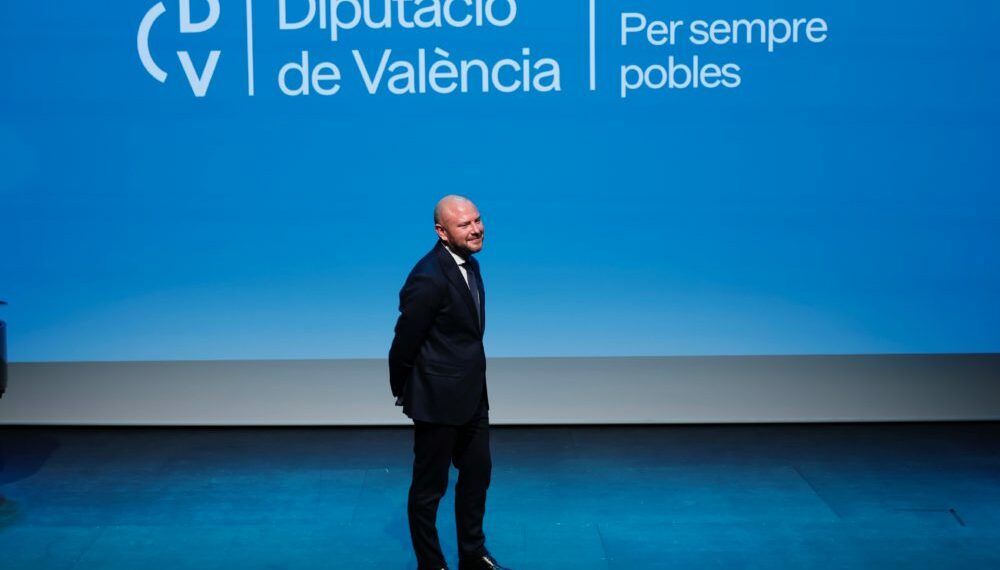 La Diputación de Valencia presenta su nueva imagen con el lema 'Per sempre pobles"