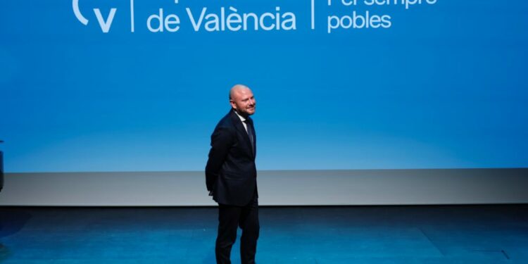 La Diputación de Valencia presenta su nueva imagen con el lema 'Per sempre pobles"