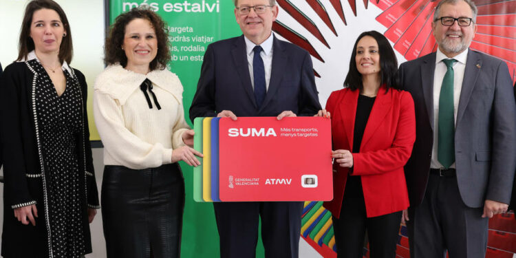 La tarjeta SUMA hará más barato viajar en tren entre Castellón y Valencia - Castellón