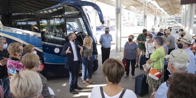 Las agencias de viajes evalúan el actual programa del Imserso con el Gobierno pero desconocen aún si habrá prórroga