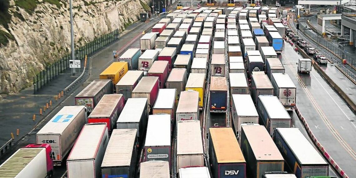 Las huelgas en el Reino Unido en febrero afectarán a la entrada de mercancías...