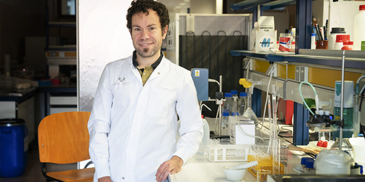 Jonatan Miranda Gómez es investigador del departamento de Farmacia y Ciencias de los Alimentos